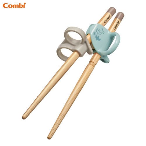 combi-baby-education-wood-chopsticks-blue-for-right-hand